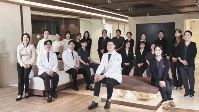 365라온누리치과 의료진 협진 팀